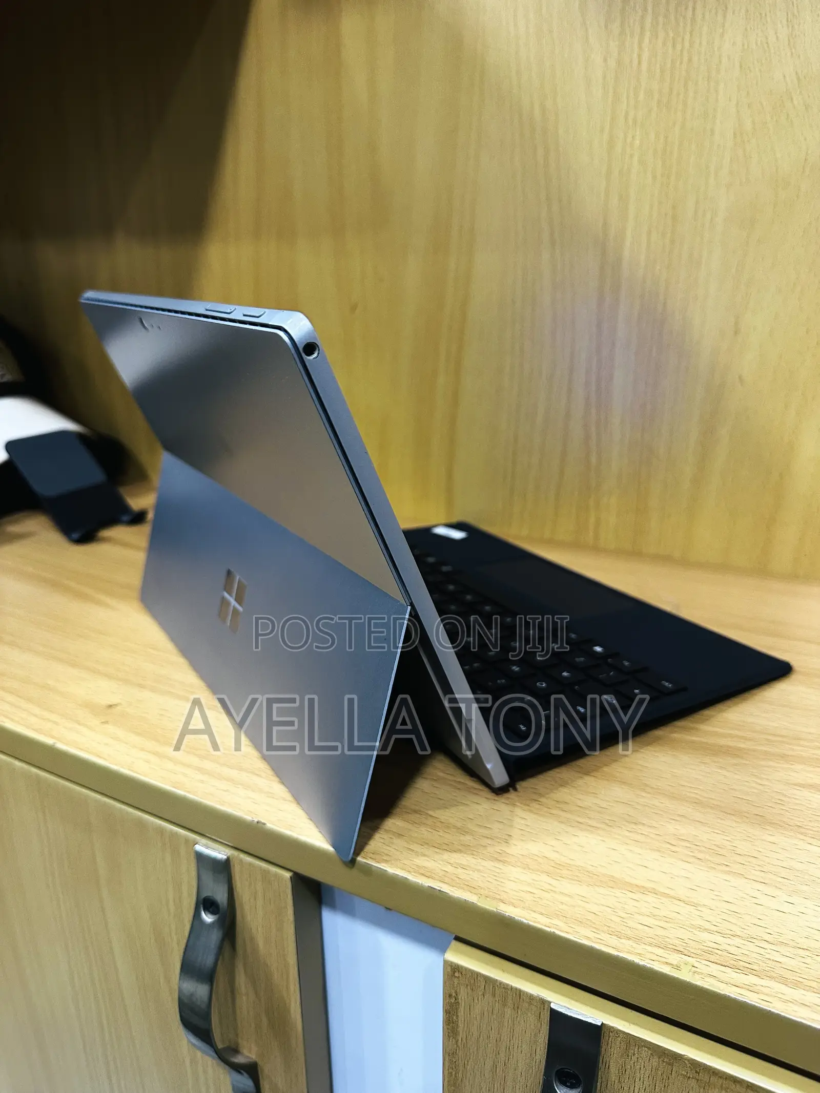 New Laptop Microsoft Surface Pro 6 16GB Intel Core i5 SSD 256GB