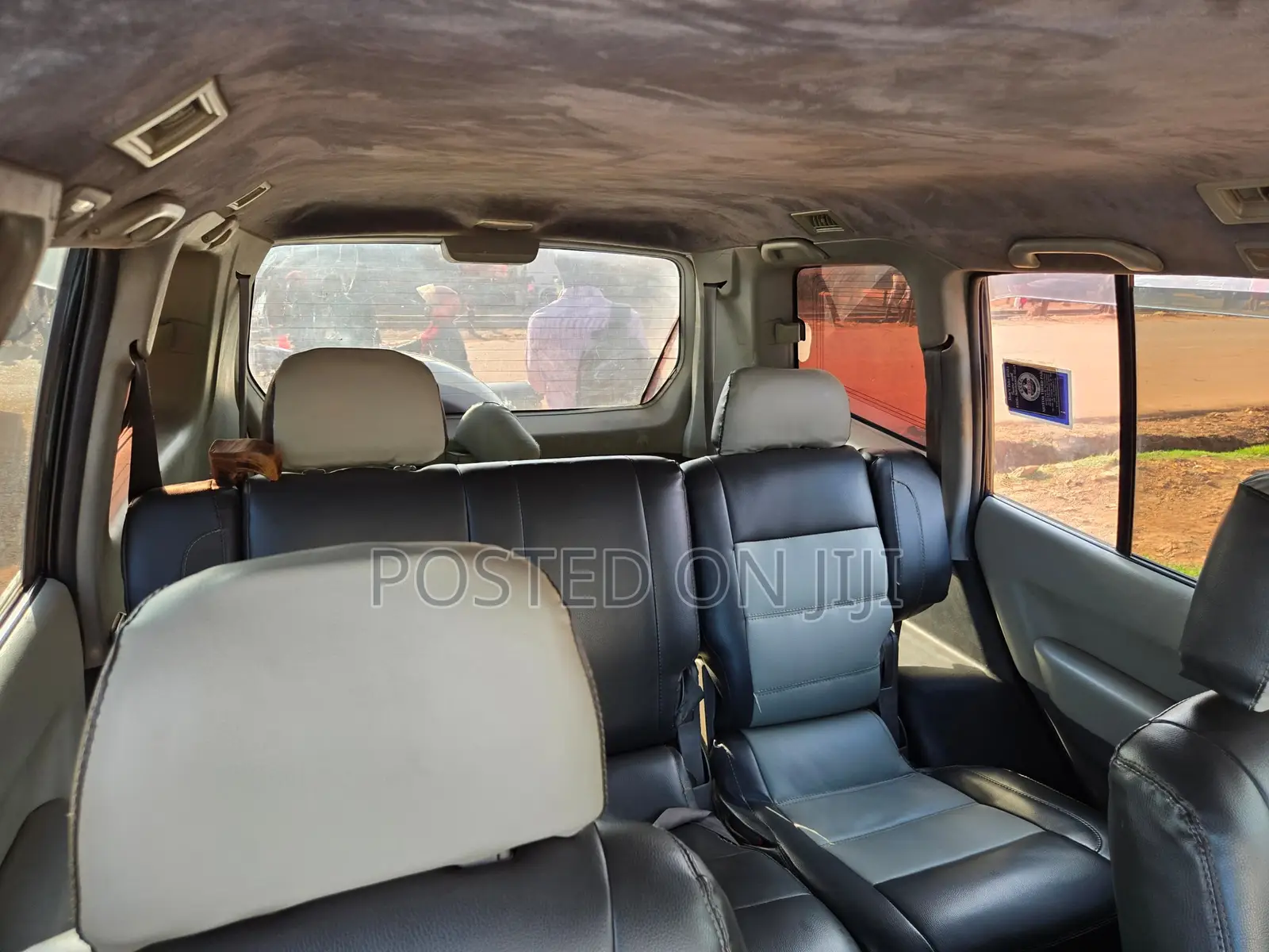 Mitsubishi Pajero 2000 Silver