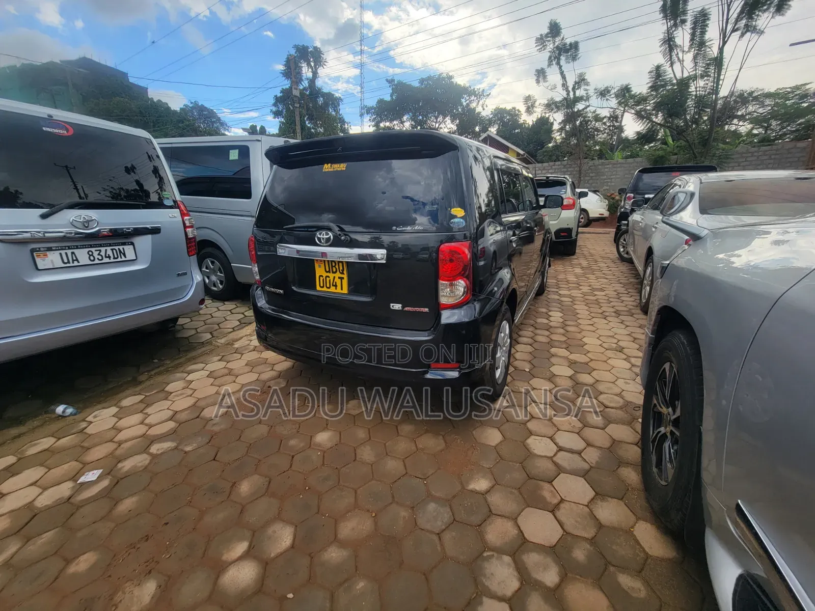 Toyota Corolla Rumion 2010 Black