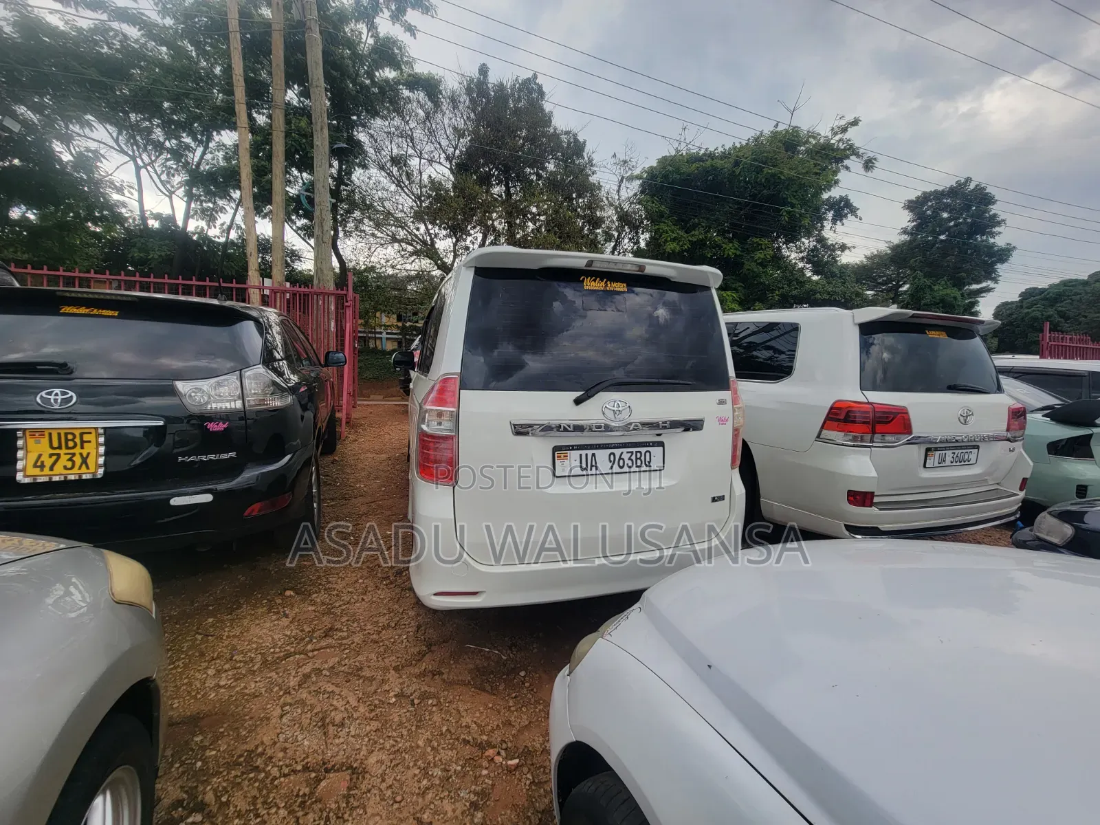 Toyota Noah 2011 White