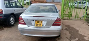 Mercedes-Benz C200 2007 Silver