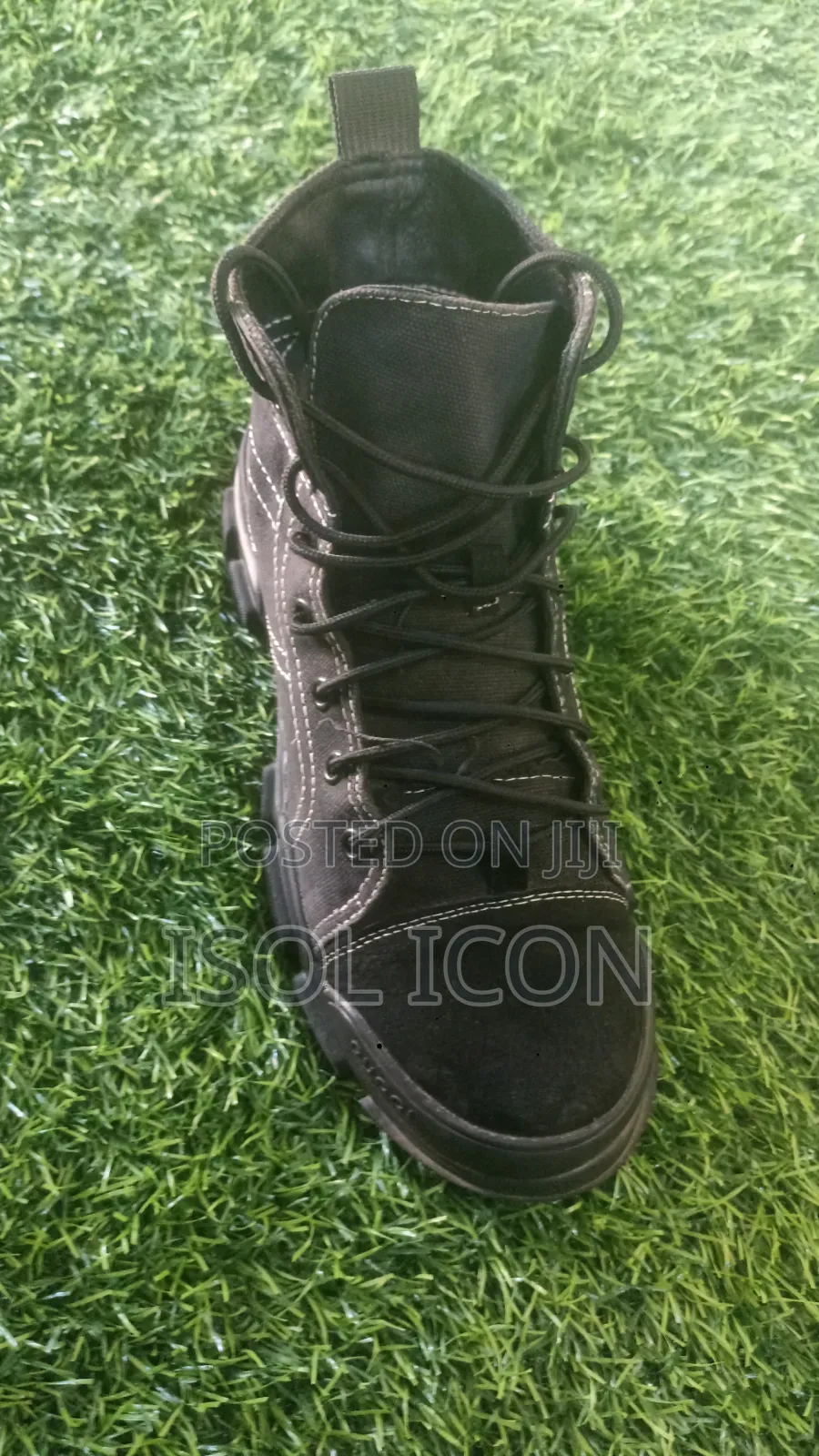 Iconic Boutique Fashions and Sports Outfits