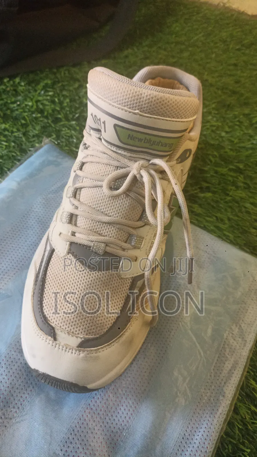 Iconic Boutique Fashions and Sports Outfits