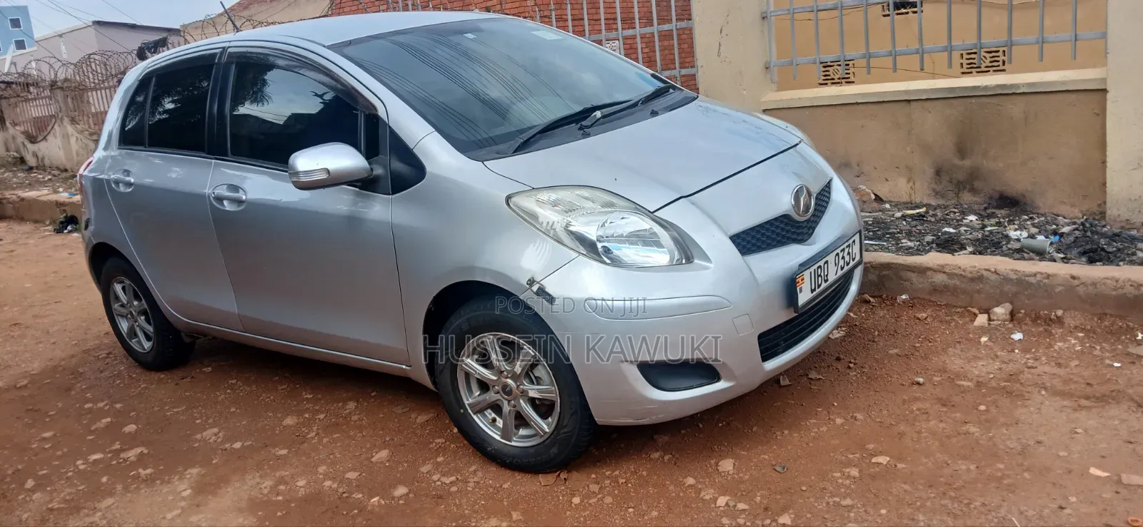Toyota Vitz 2006 Silver