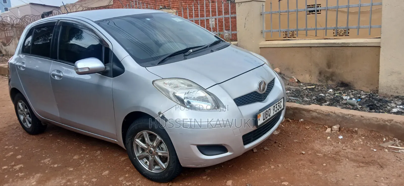 Toyota Vitz 2006 Silver