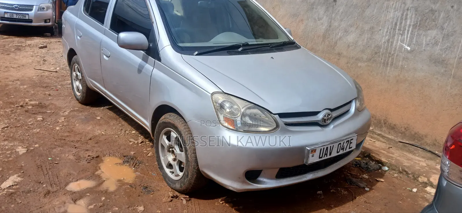 Toyota Platz 2001 Silver