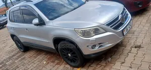 Volkswagen Tiguan 2010 Silver