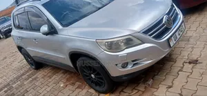 Volkswagen Tiguan 2010 Silver