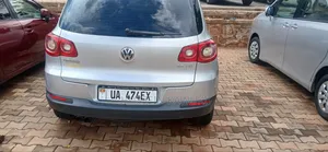 Volkswagen Tiguan 2010 Silver