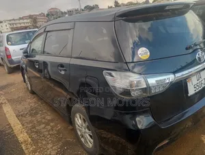 Toyota Wish 2013 Black