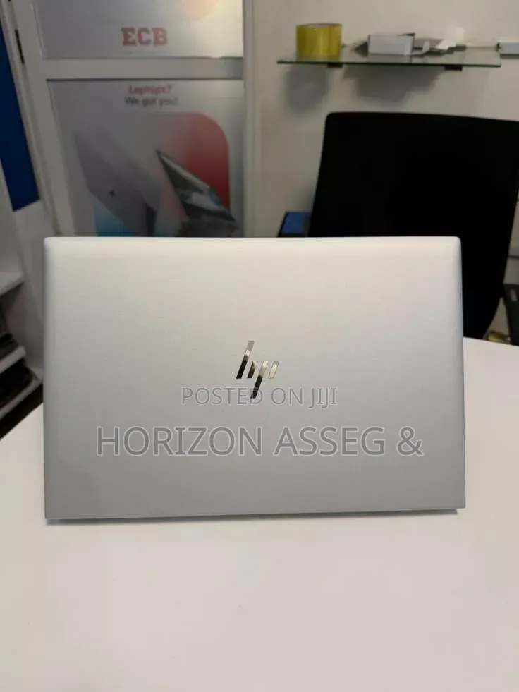 New Laptop HP EliteBook 840 G8 8GB Intel Core i7 SSD 256GB