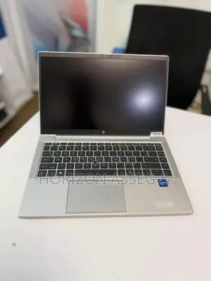 New Laptop HP EliteBook 840 G8 8GB Intel Core i7 SSD 256GB