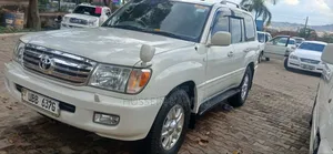 Toyota Land Cruiser 2004 White