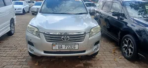Toyota Vanguard 2010 Silver
