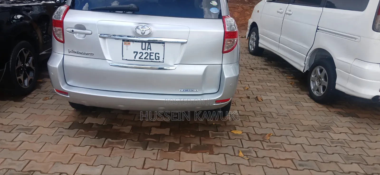 Toyota Vanguard 2010 Silver