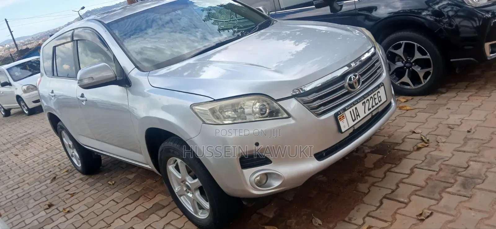 Toyota Vanguard 2010 Silver