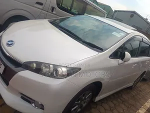 Toyota Wish 2013 White