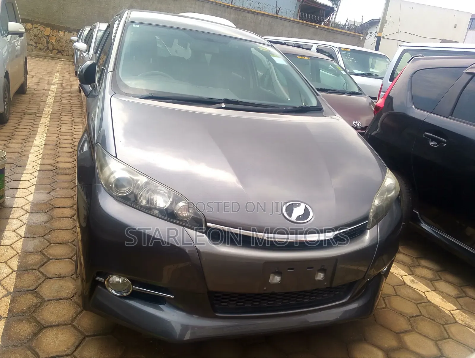 Toyota Wish 2014 Gray