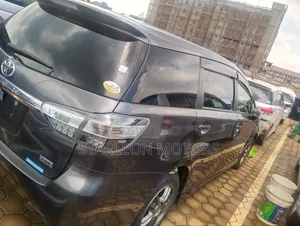 Toyota Wish 2014 Gray
