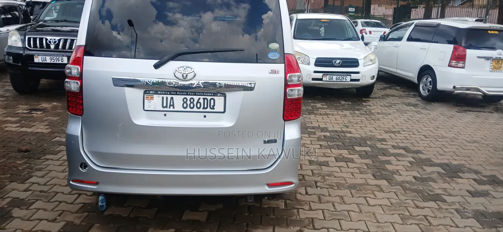 Toyota Noah 2012 Silver