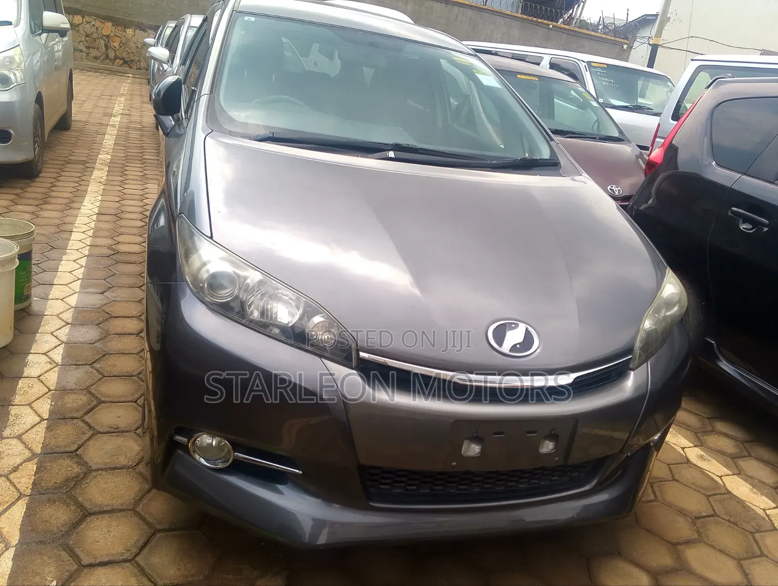 Toyota Wish 2014 Gray