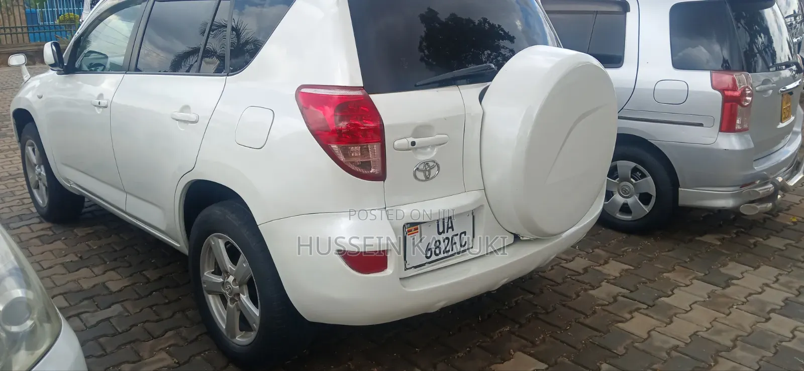 Toyota RAV4 2011 White