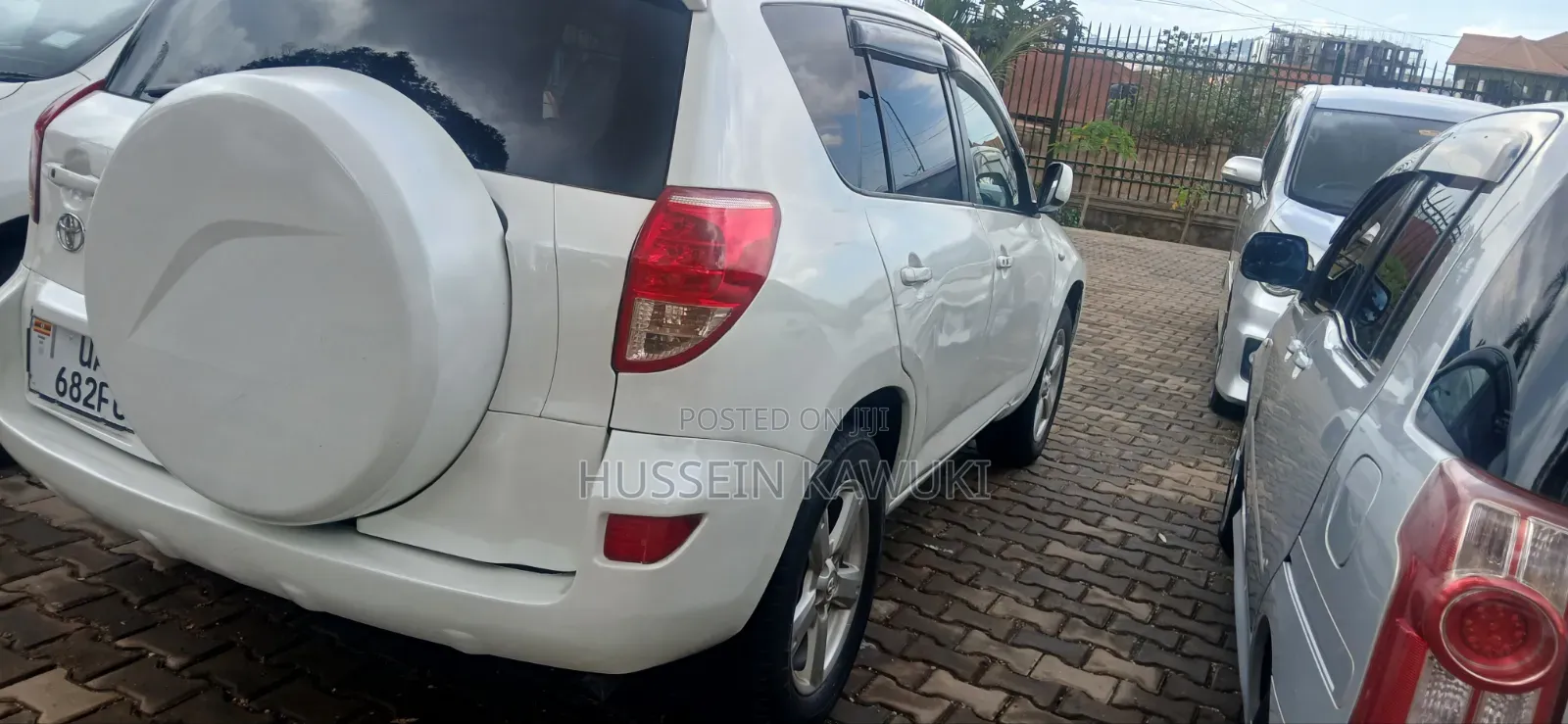 Toyota RAV4 2011 White