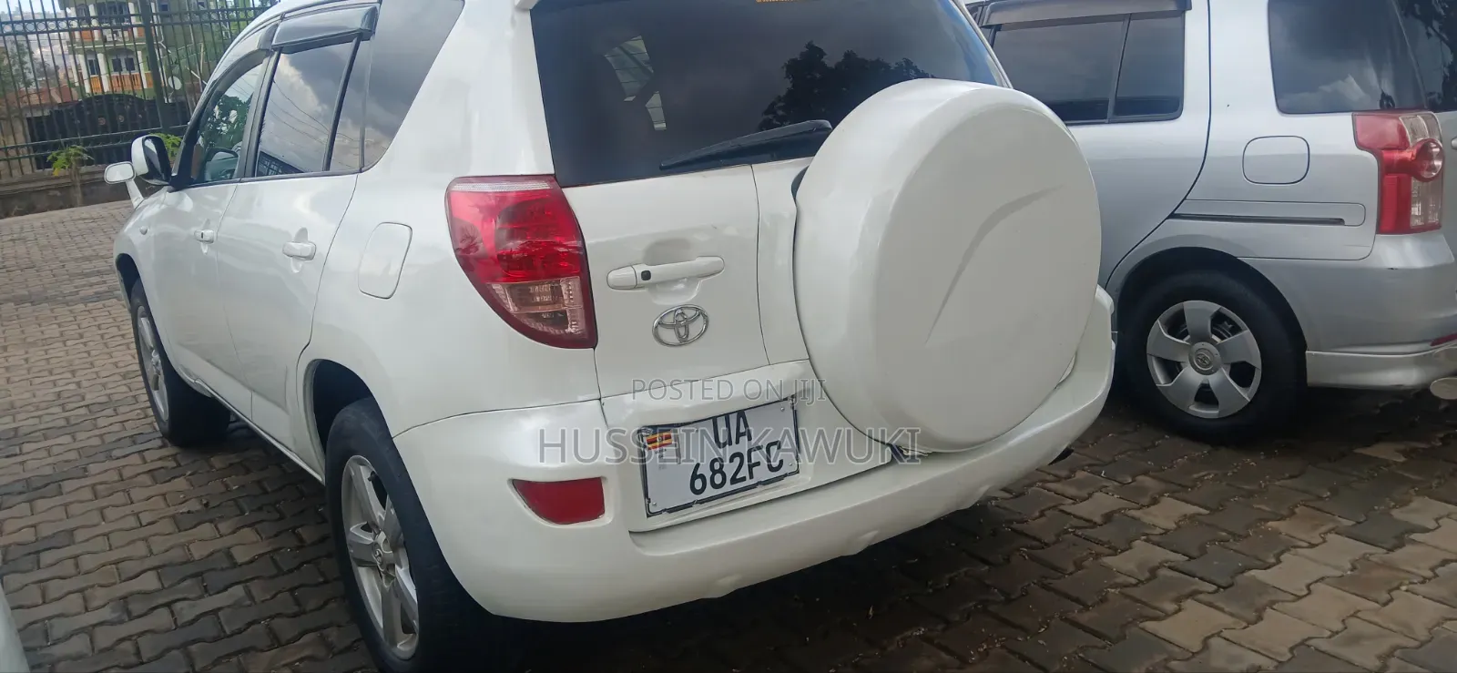 Toyota RAV4 2011 White