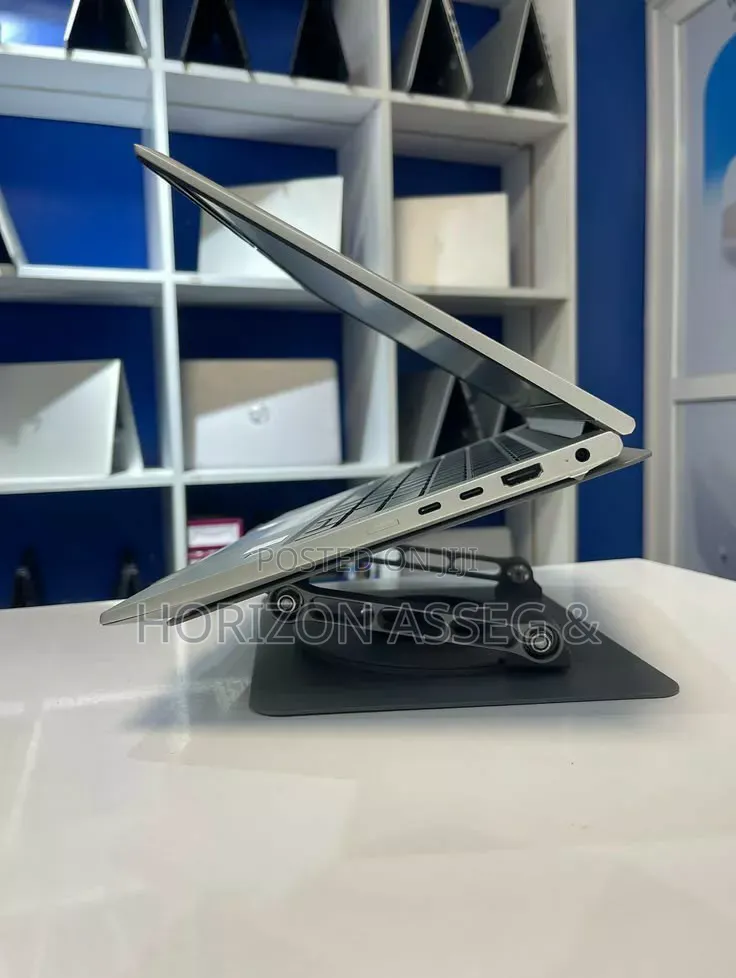 New Laptop HP EliteBook 830 G7 8GB Intel Core i7 SSD 256GB