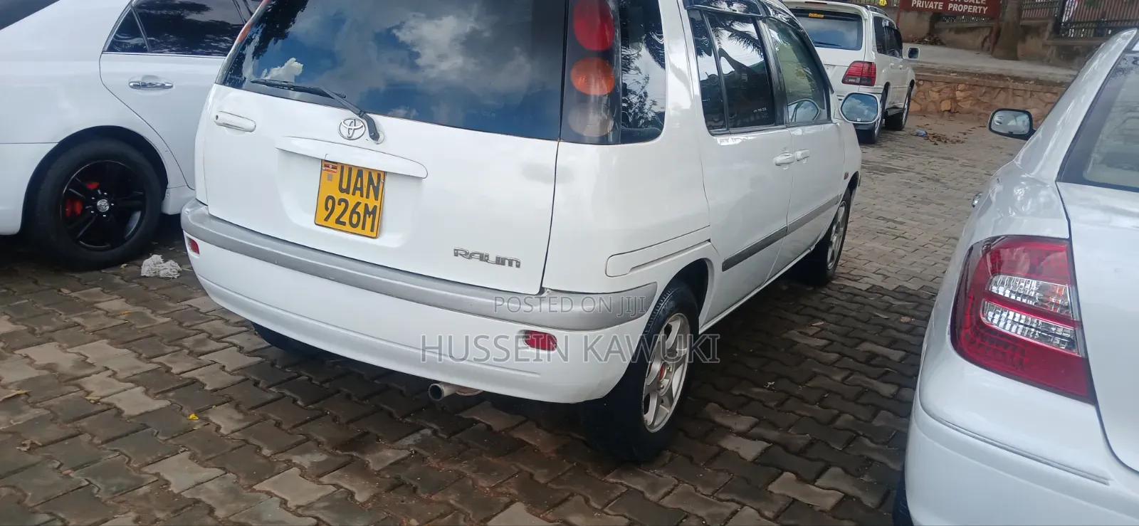 Toyota Raum 2000 White