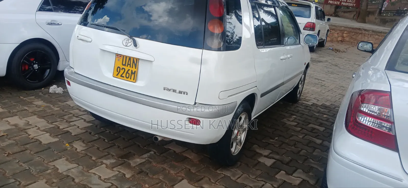 Toyota Raum 2000 White