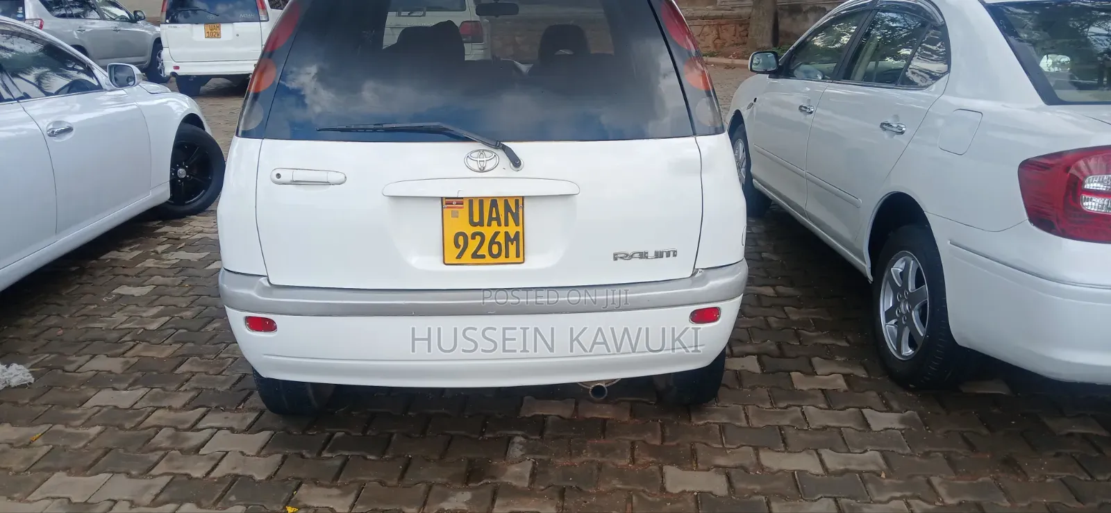 Toyota Raum 2000 White