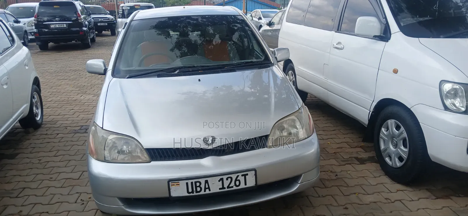 Toyota Platz 2003 Silver