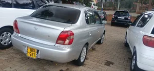 Toyota Platz 2003 Silver