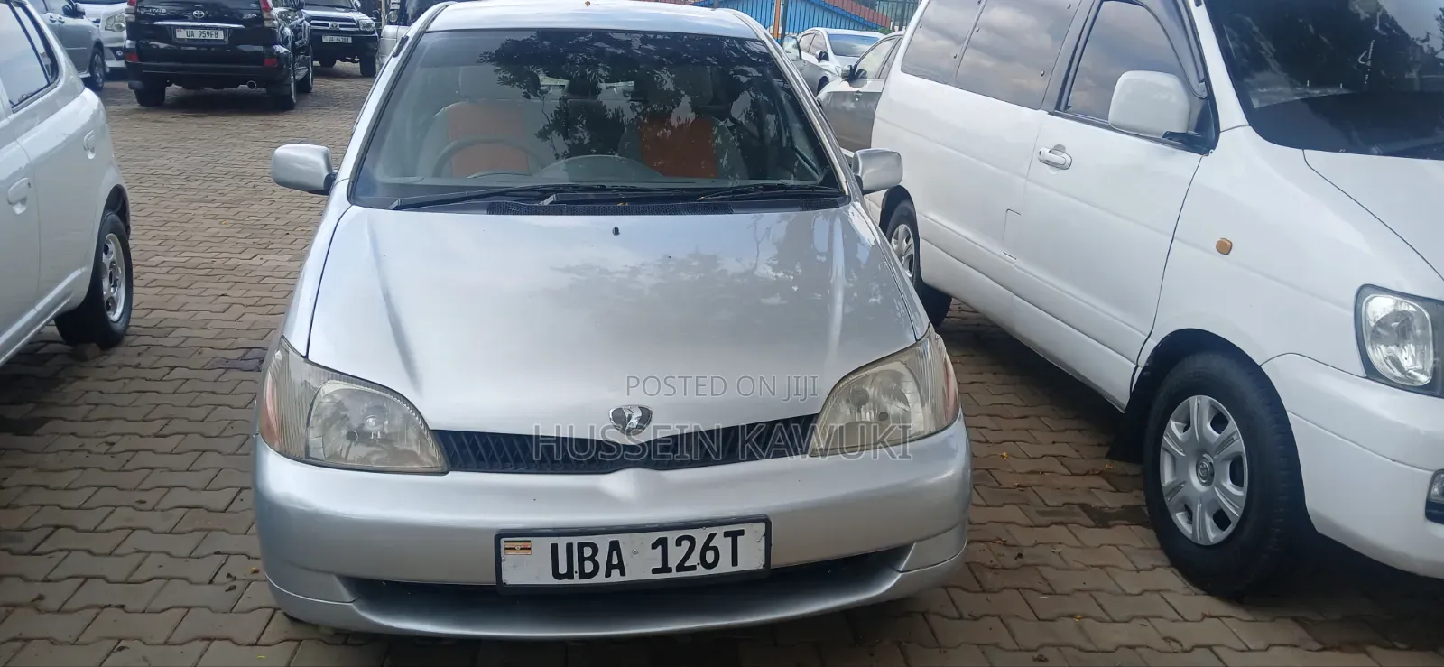 Toyota Platz 2003 Silver