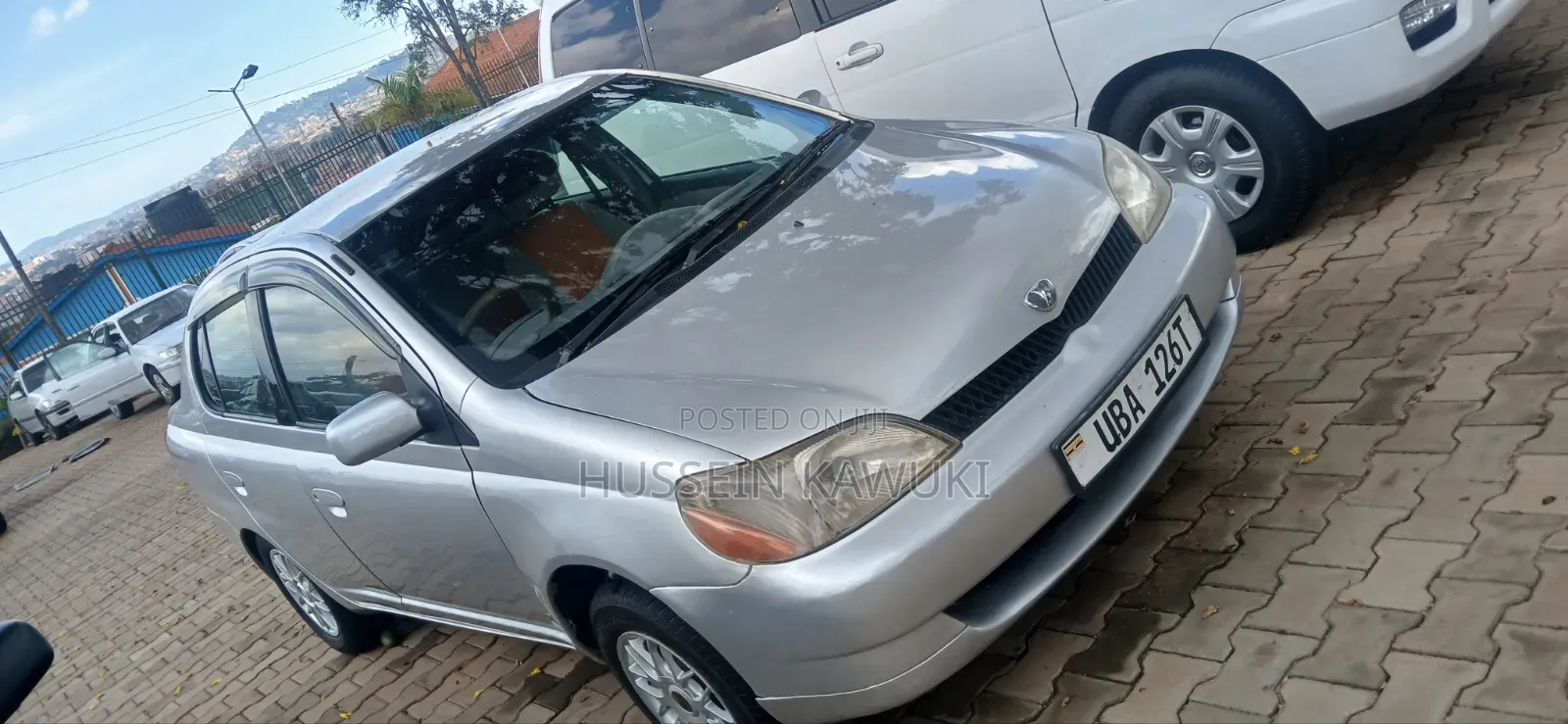 Toyota Platz 2003 Silver