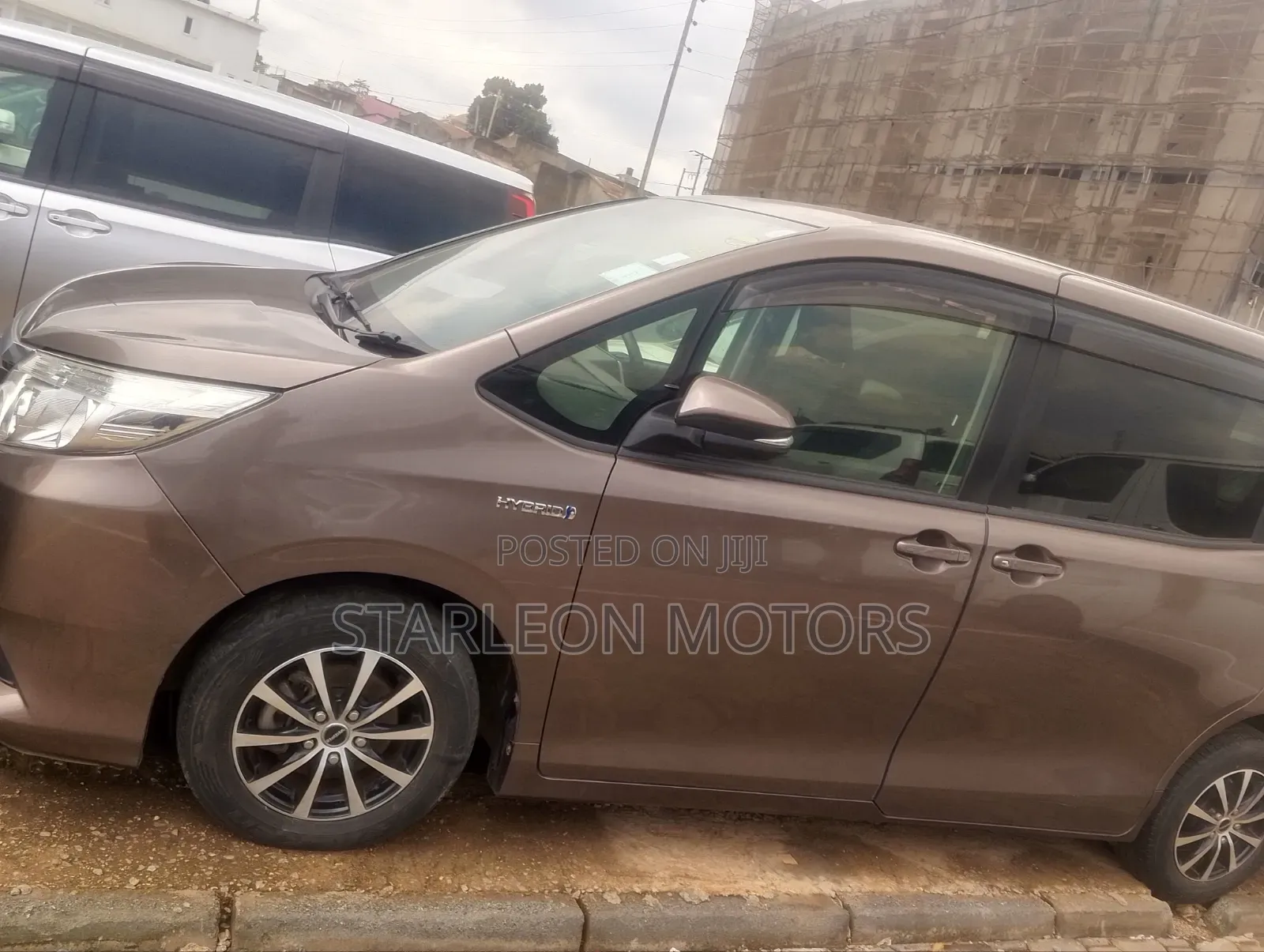 Toyota Noah 2014 Brown