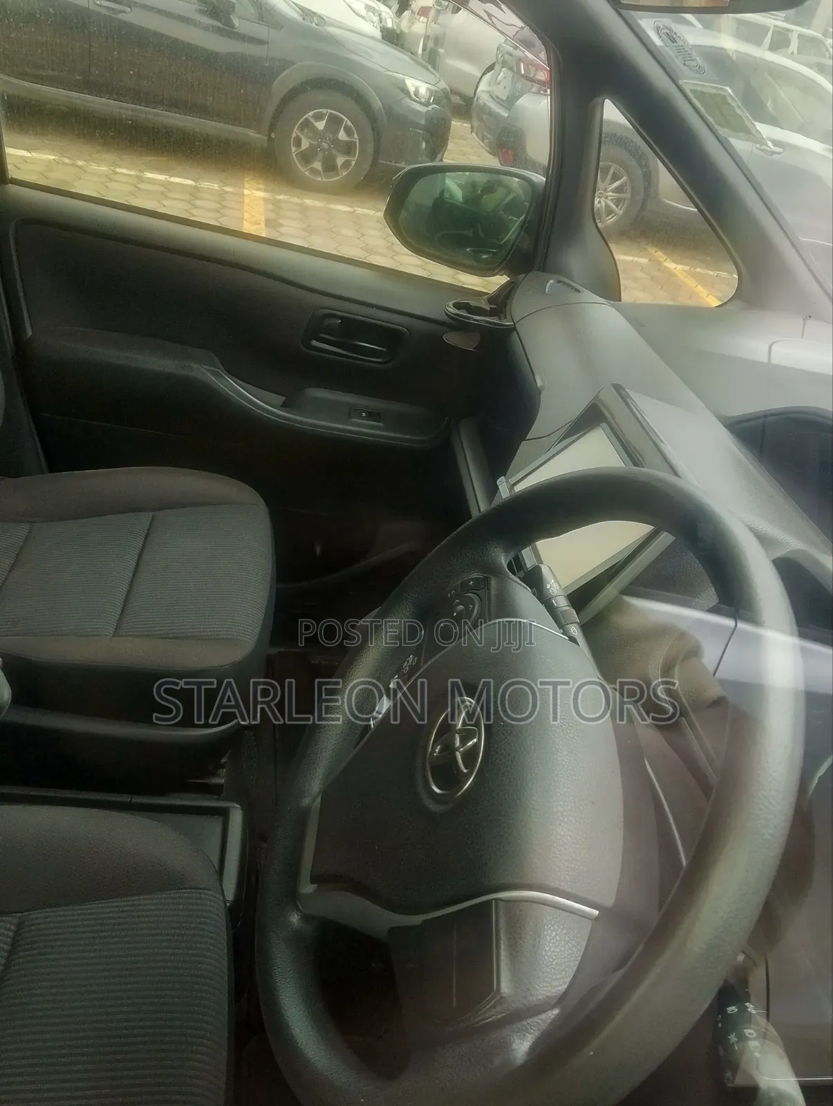 Toyota Noah 2014 Brown