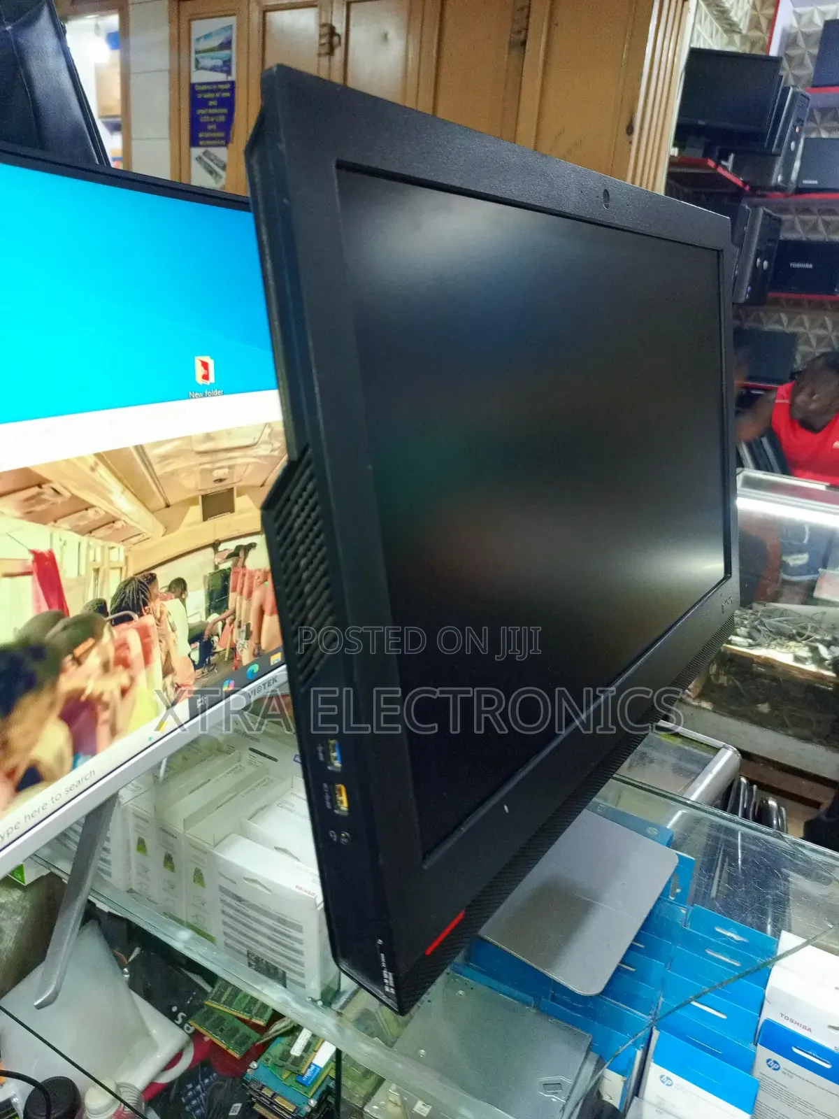 Desktop Computer Lenovo ThinkCentre M900 8GB Intel Core i5 SSD 128GB