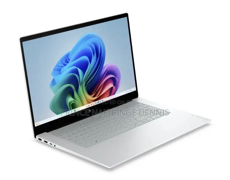 Laptop HP OmniBook X Flip 16" 16GB Intel Core i7 SSHD+SSD 1T