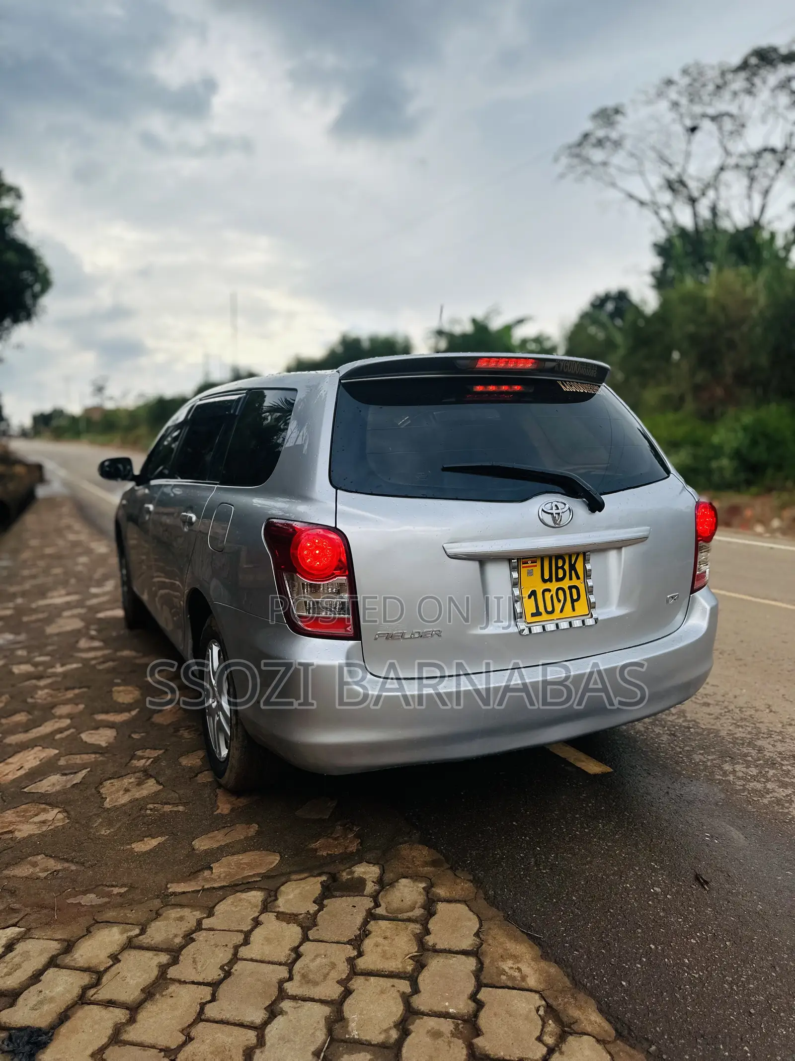 Toyota Corolla Fielder 2009 Silver