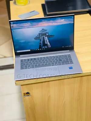 New Laptop HP ZBook Studio G8 32GB Intel Core i7 SSD 512GB