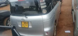 Toyota Sienta 2008 Silver
