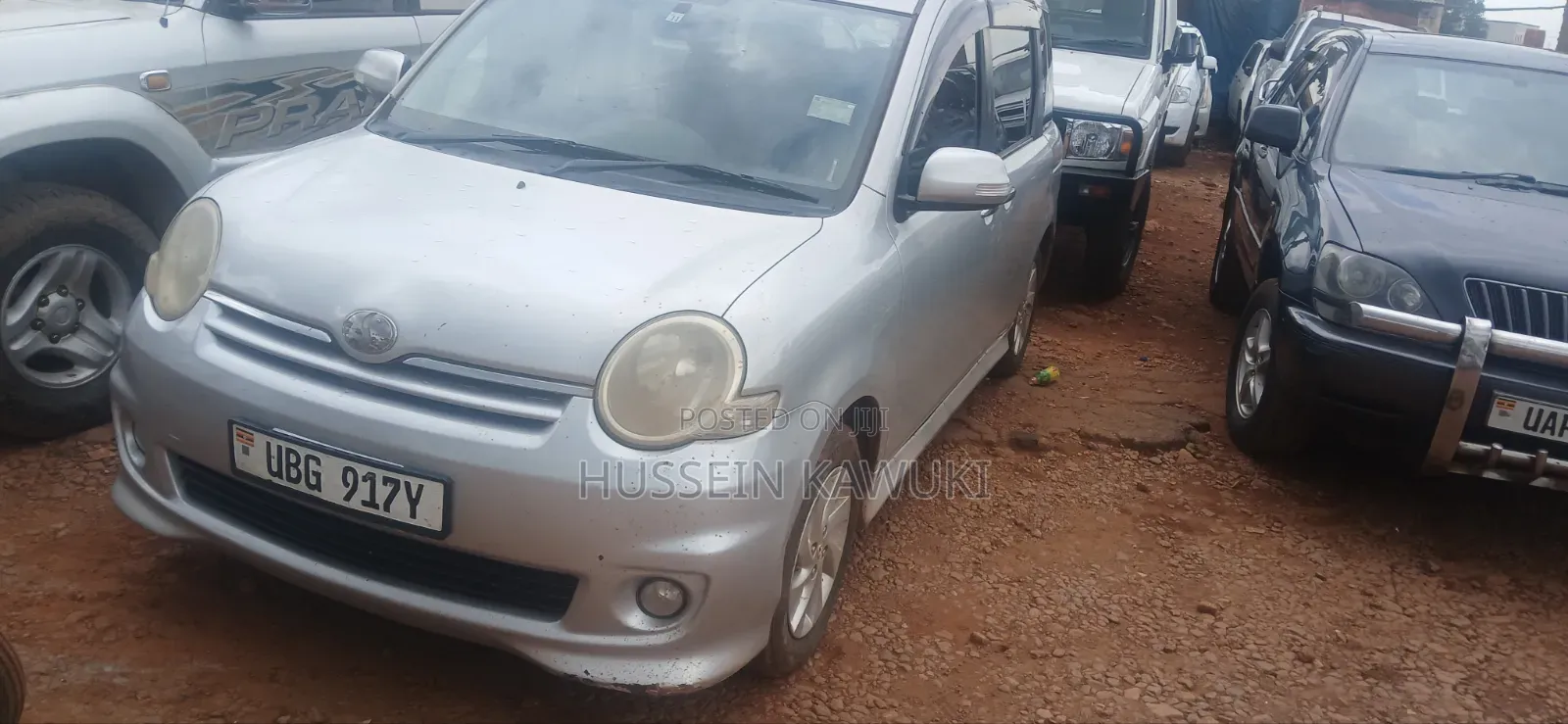 Toyota Sienta 2008 Silver
