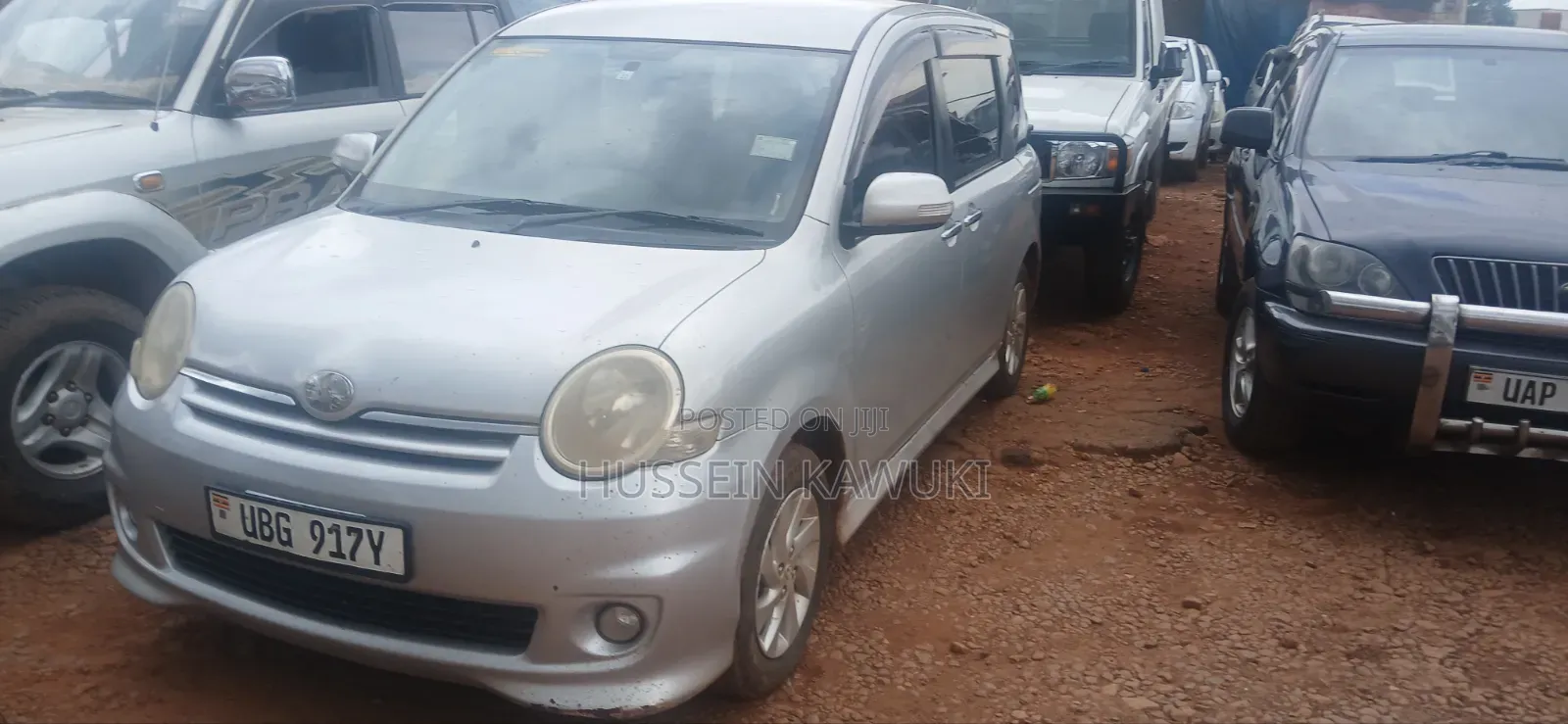 Toyota Sienta 2008 Silver