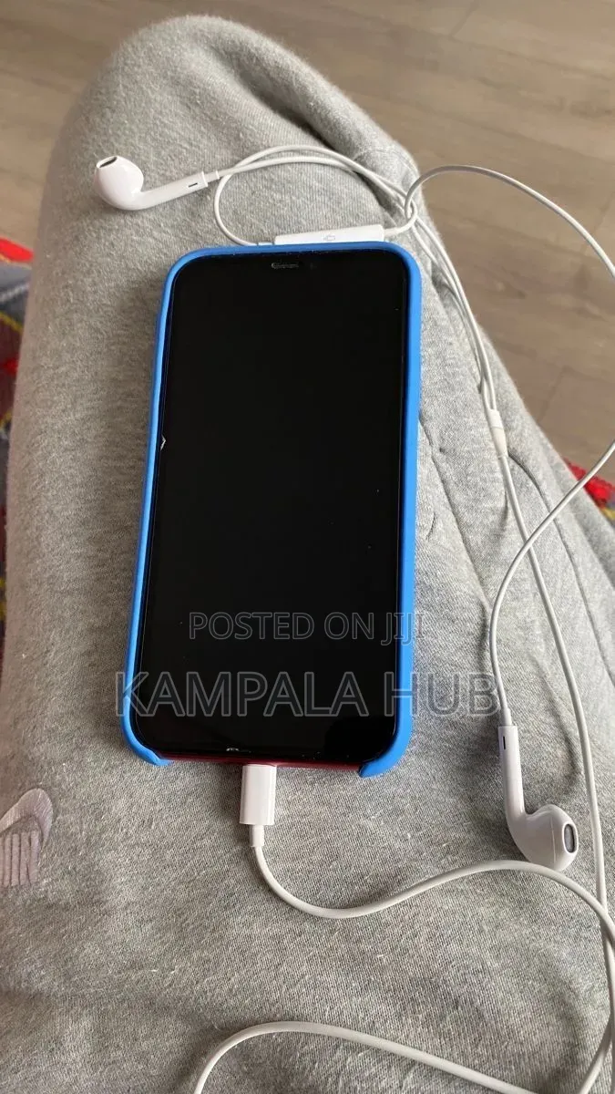 Apple iPhone XR 64 GB Red