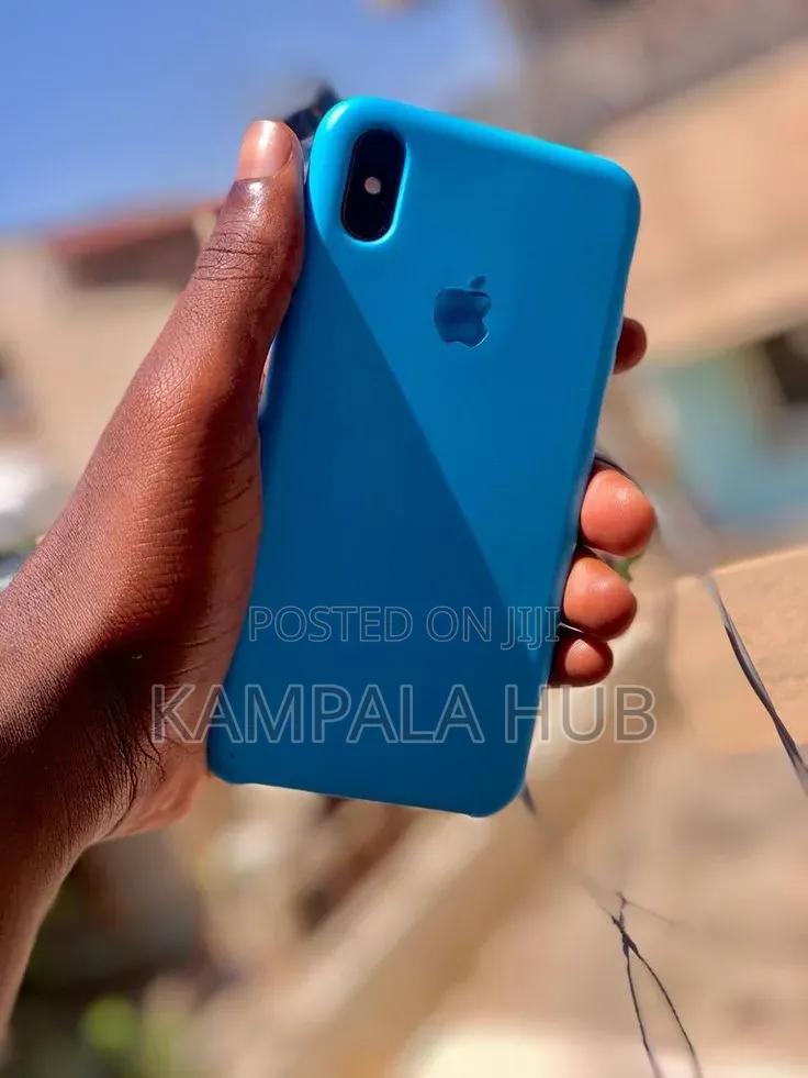 Apple iPhone XR 64 GB Red