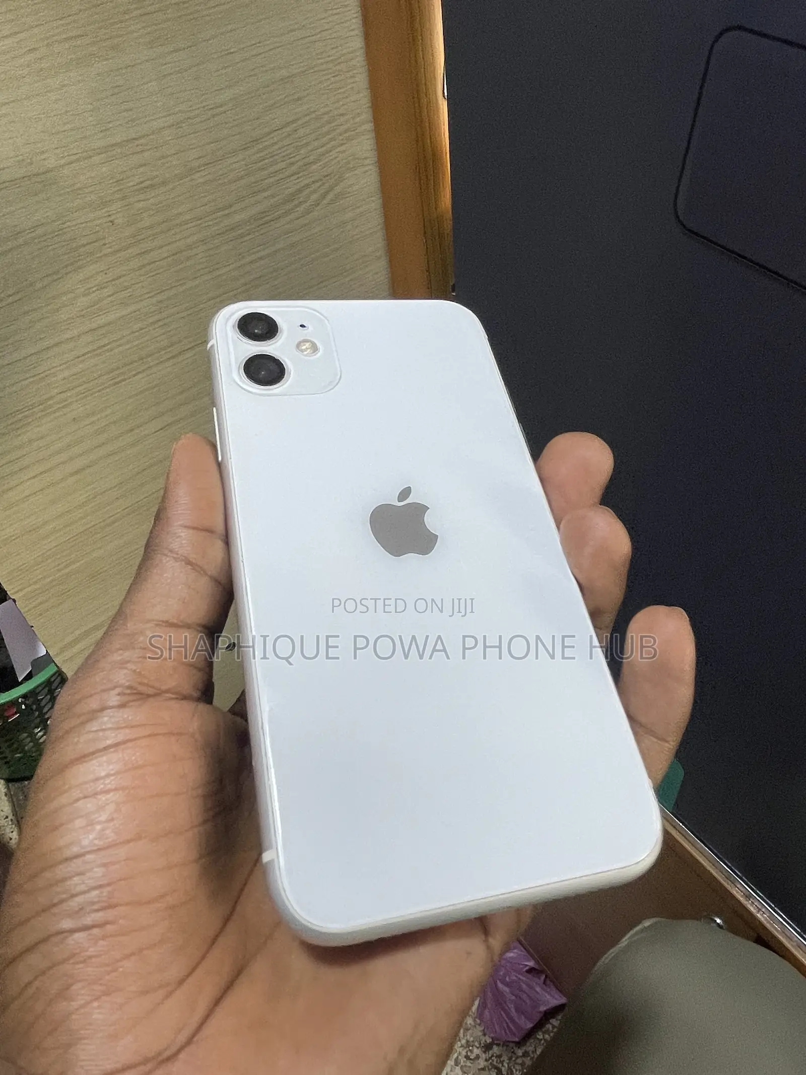 Apple iPhone 11 64 GB White