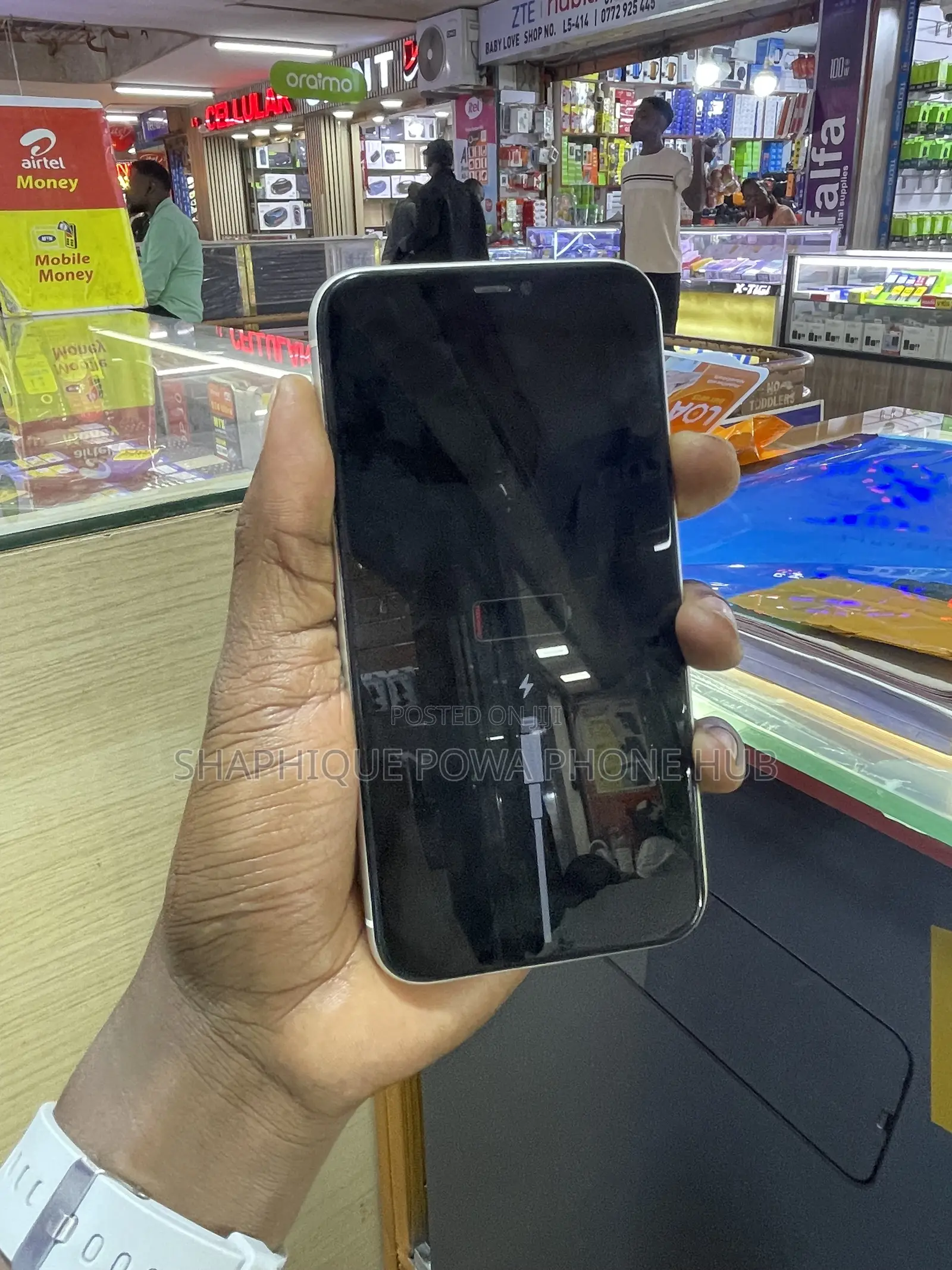 Apple iPhone 11 64 GB White