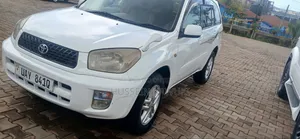 Toyota RAV4 Automatic 2003 White